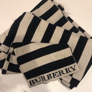 Burberry scarve